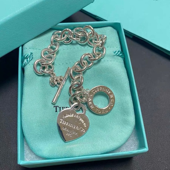 Tiffany & Co. Jewelry - Tiffany & Co. Silver Heart and Circle Charm Bracelet